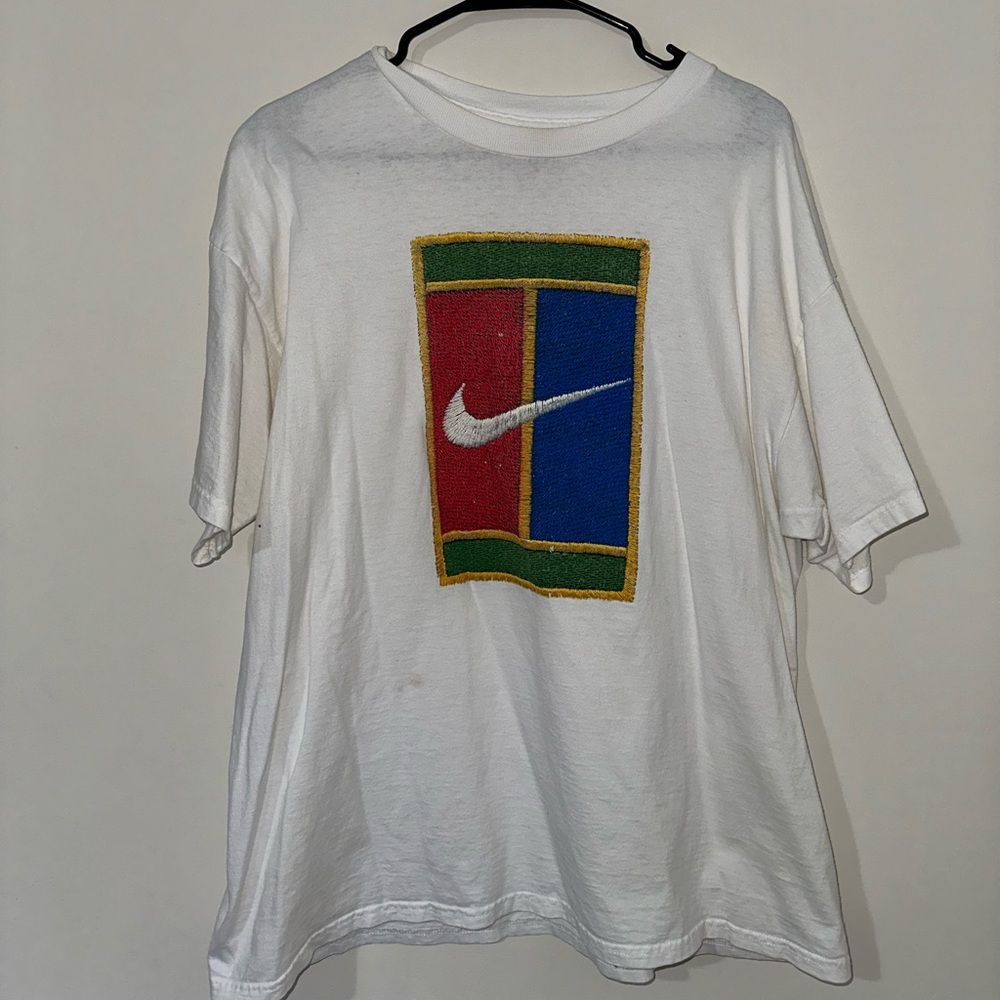 Vintage Nike Rare and Original Tennis Challenge Court Big Print Logo Tee Shirt